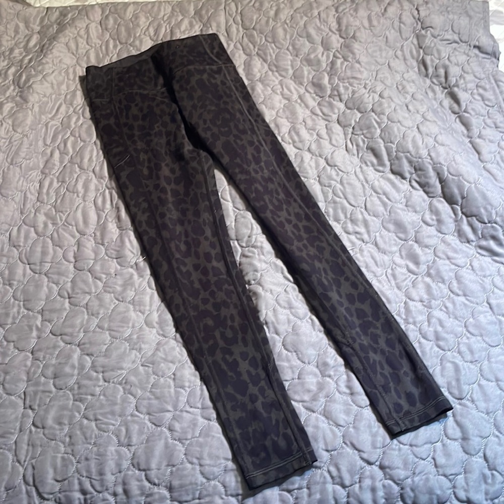 Cute Victoria’s Secret leggings 4